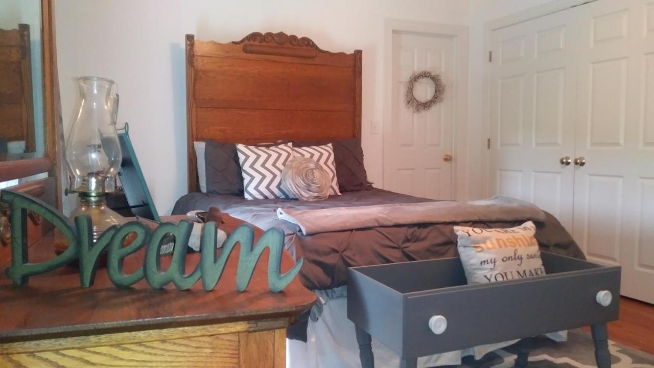 Bed and Breakfast Marvels On The Creek East New Market Esterno foto