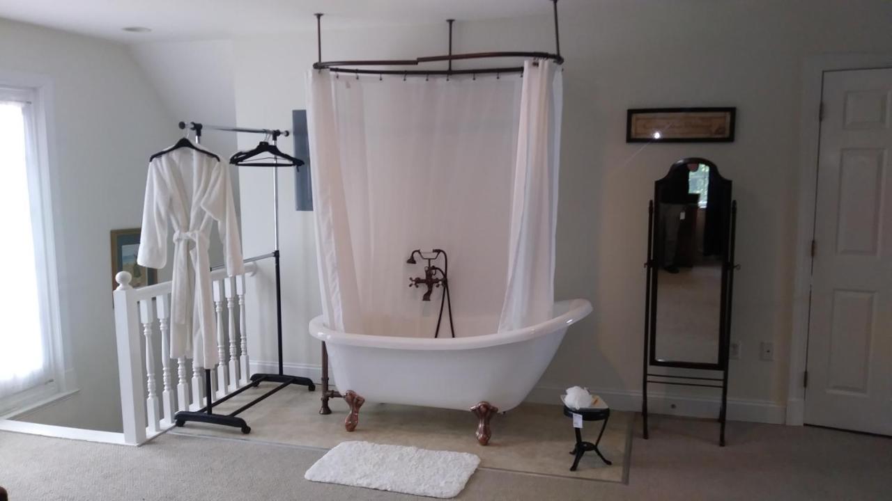 Bed and Breakfast Marvels On The Creek East New Market Esterno foto